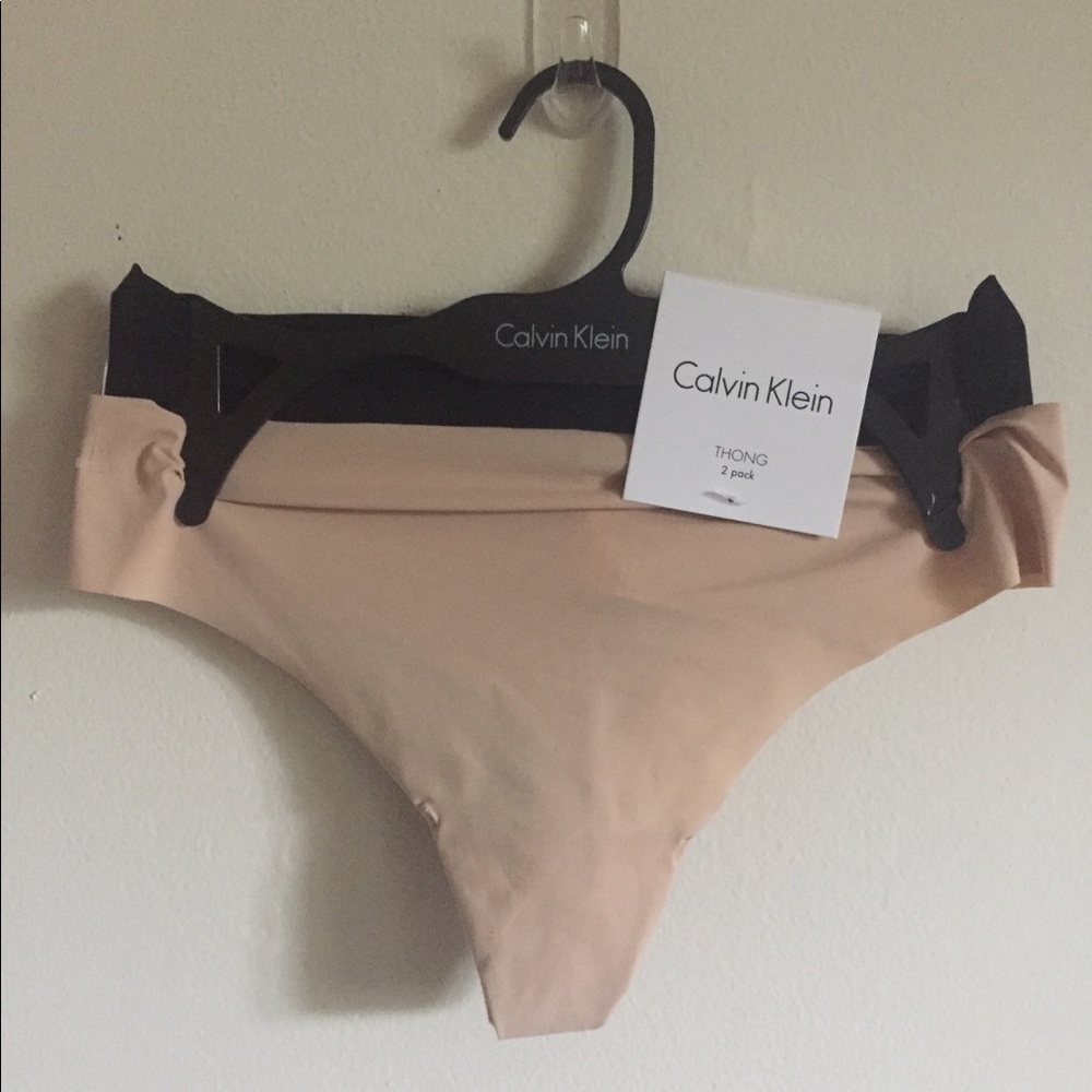Calvin Klein Seamless Thong Panties Black Beige M